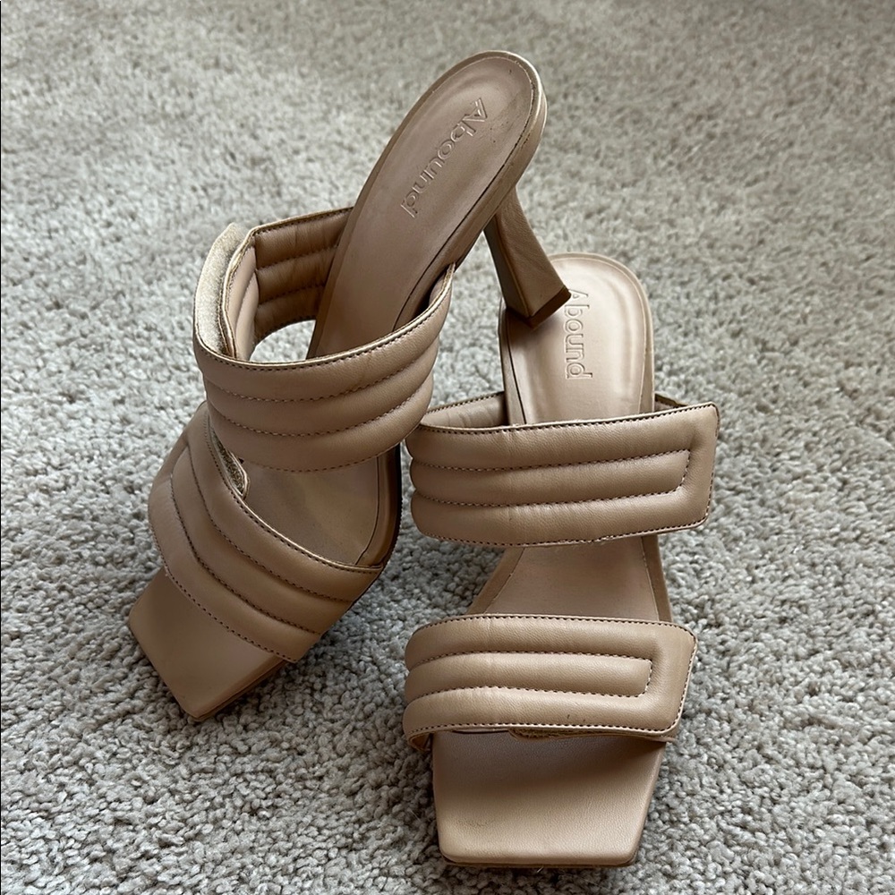 Abound Women's Tan Heeled Sandals